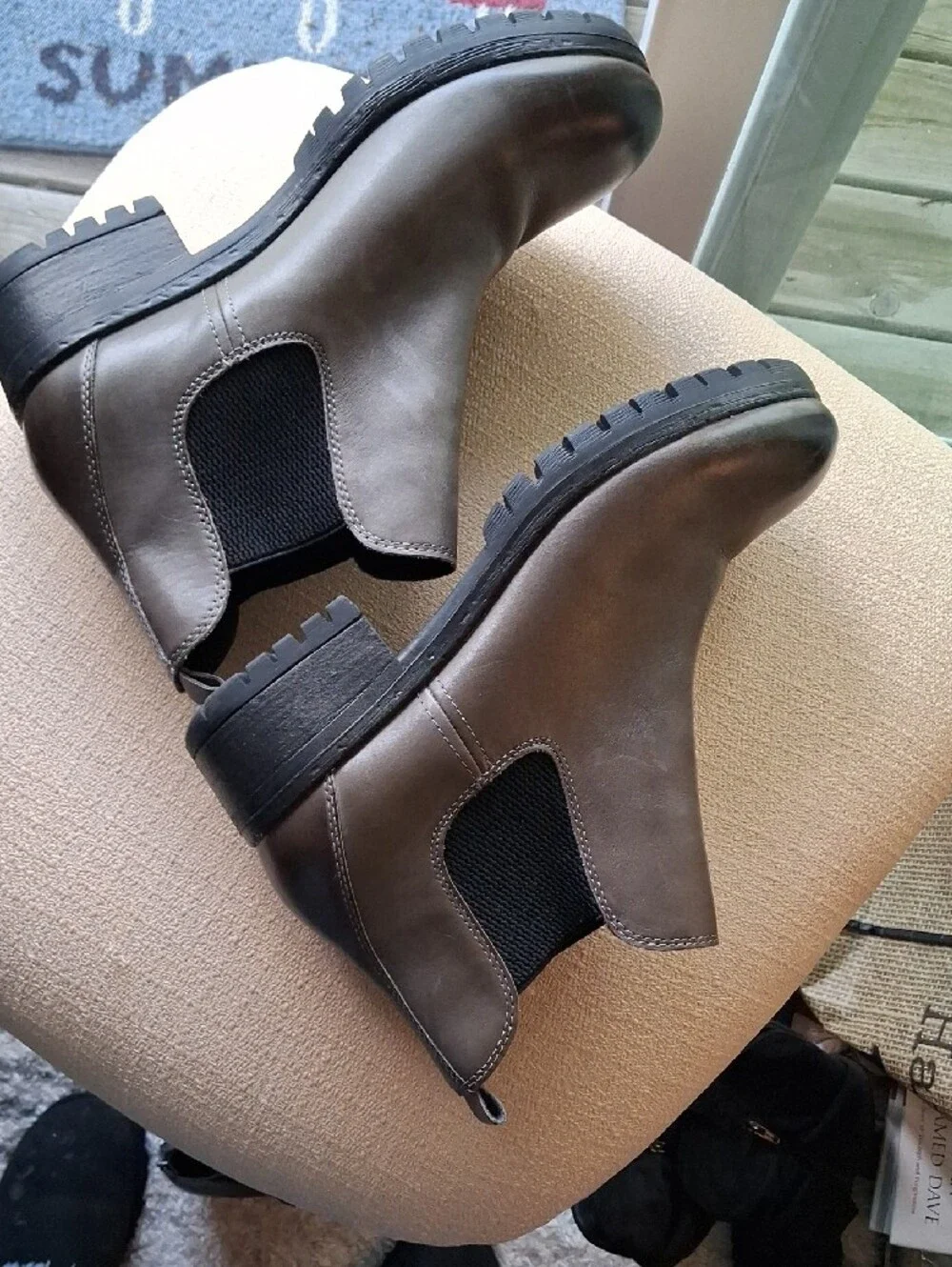 Salvia Slip-On Boots - Classic Casual Style 42